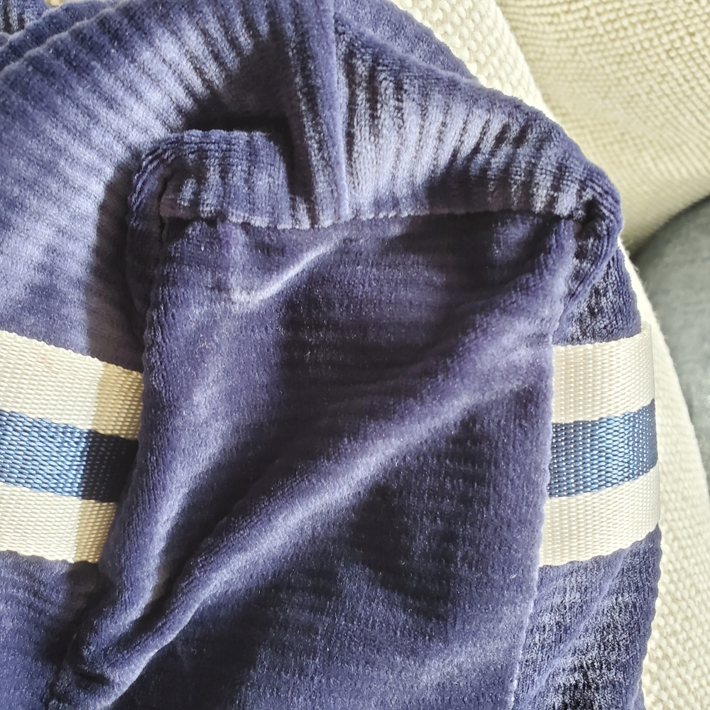 PINK Victoria's Secret Navy and White Soft Corduroy Zipper Tote - Picture 11 of 11
